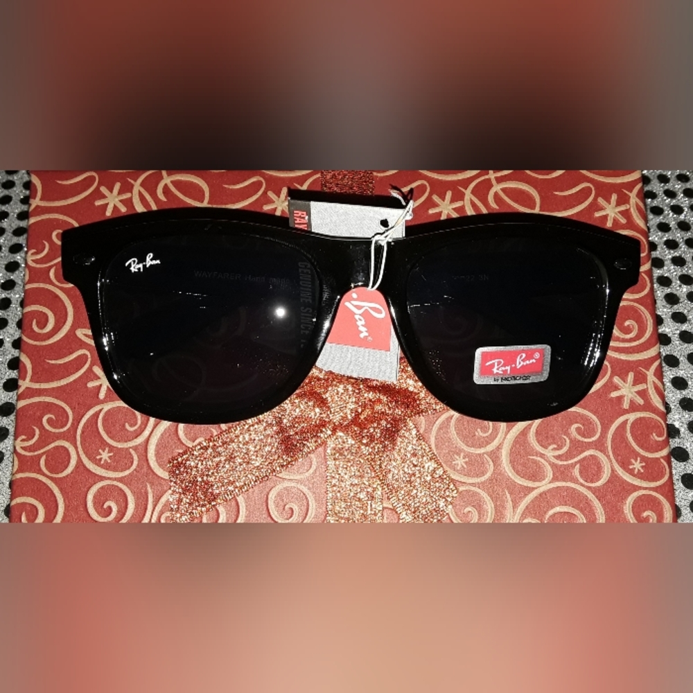 Ray Ban Black Sunglasses (HOLIDAY SPECIAL!)...More than 50% OFF!!!